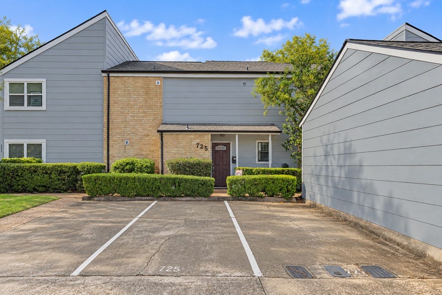 Property photo for 725 Worthshire Street, Houston, TX