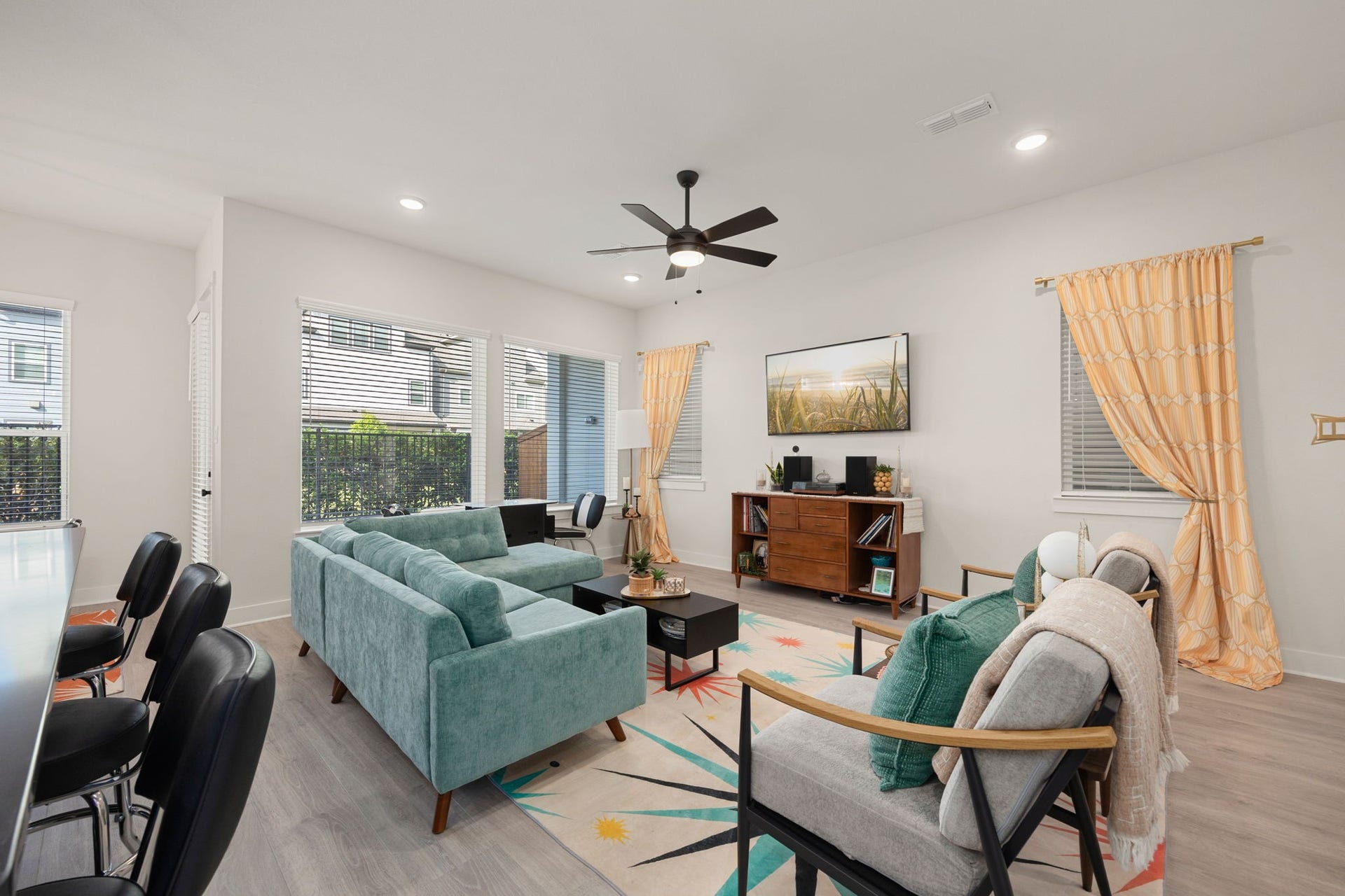 16032 Hayes Park Drive, Houston, TX 77079 16032 Hayes Park Drive, Houston, TX 77079