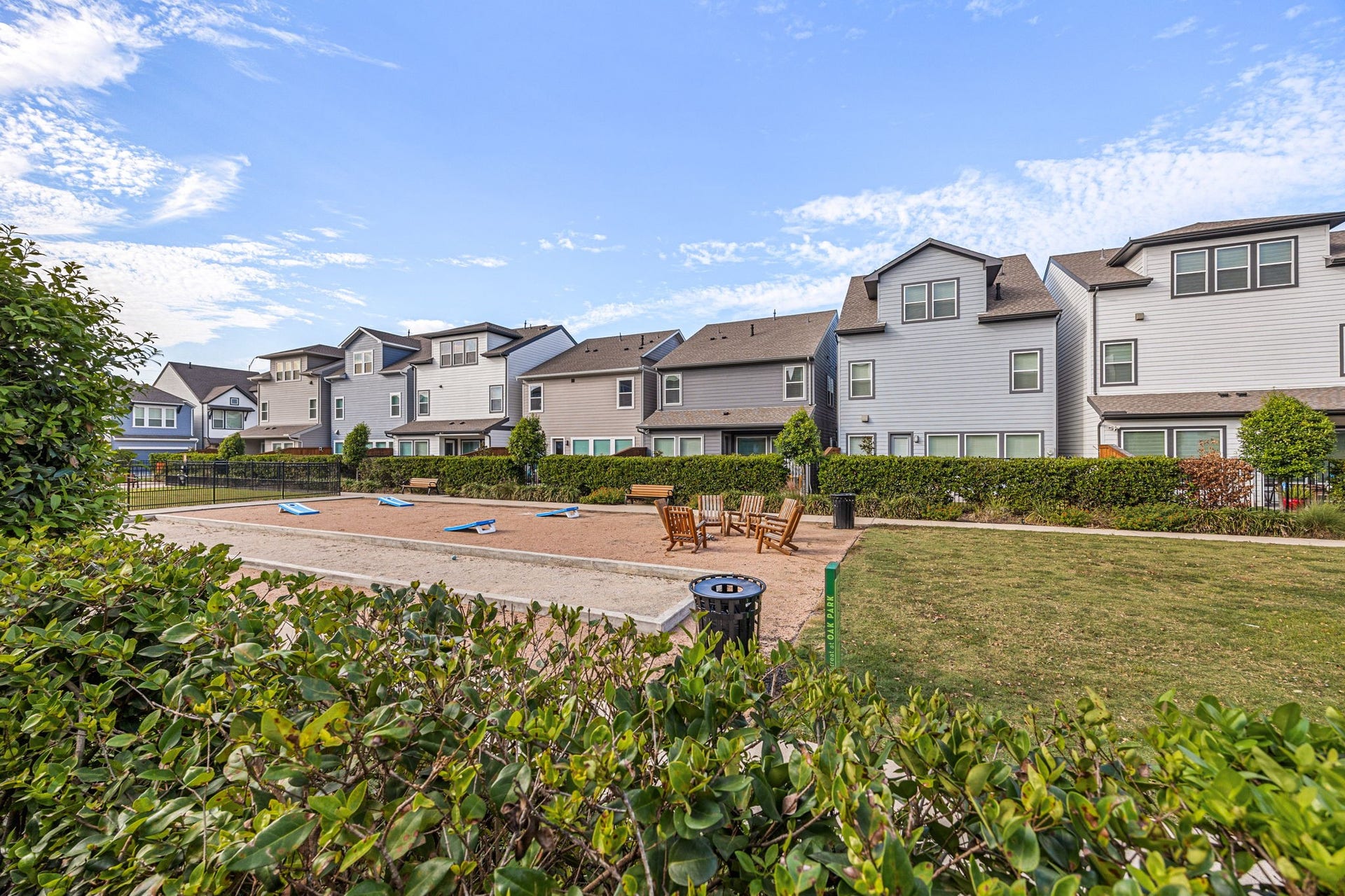 16032 Hayes Park Drive, Houston, TX 77079 16032 Hayes Park Drive, Houston, TX 77079
