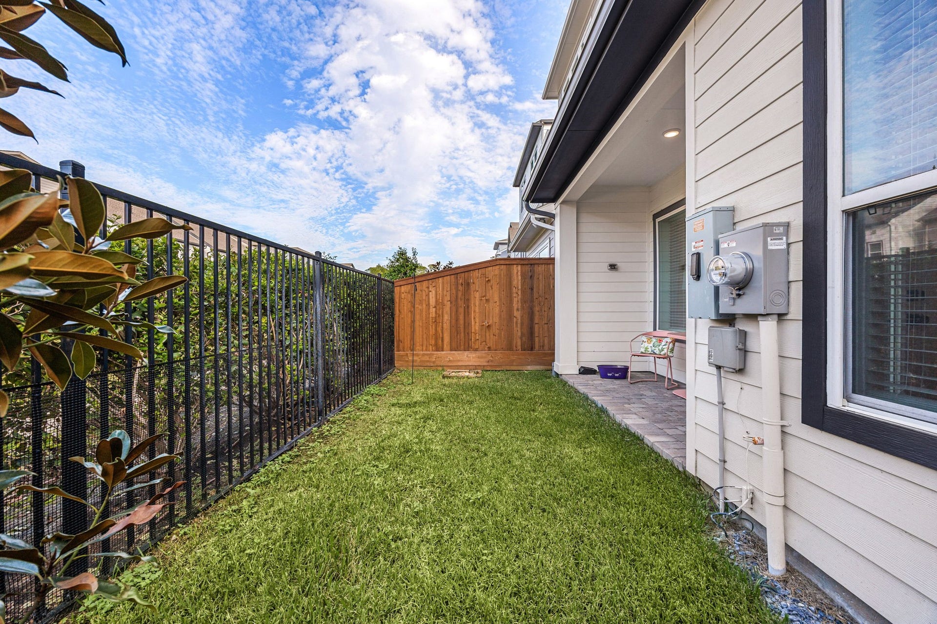 16032 Hayes Park Drive, Houston, TX 77079 16032 Hayes Park Drive, Houston, TX 77079