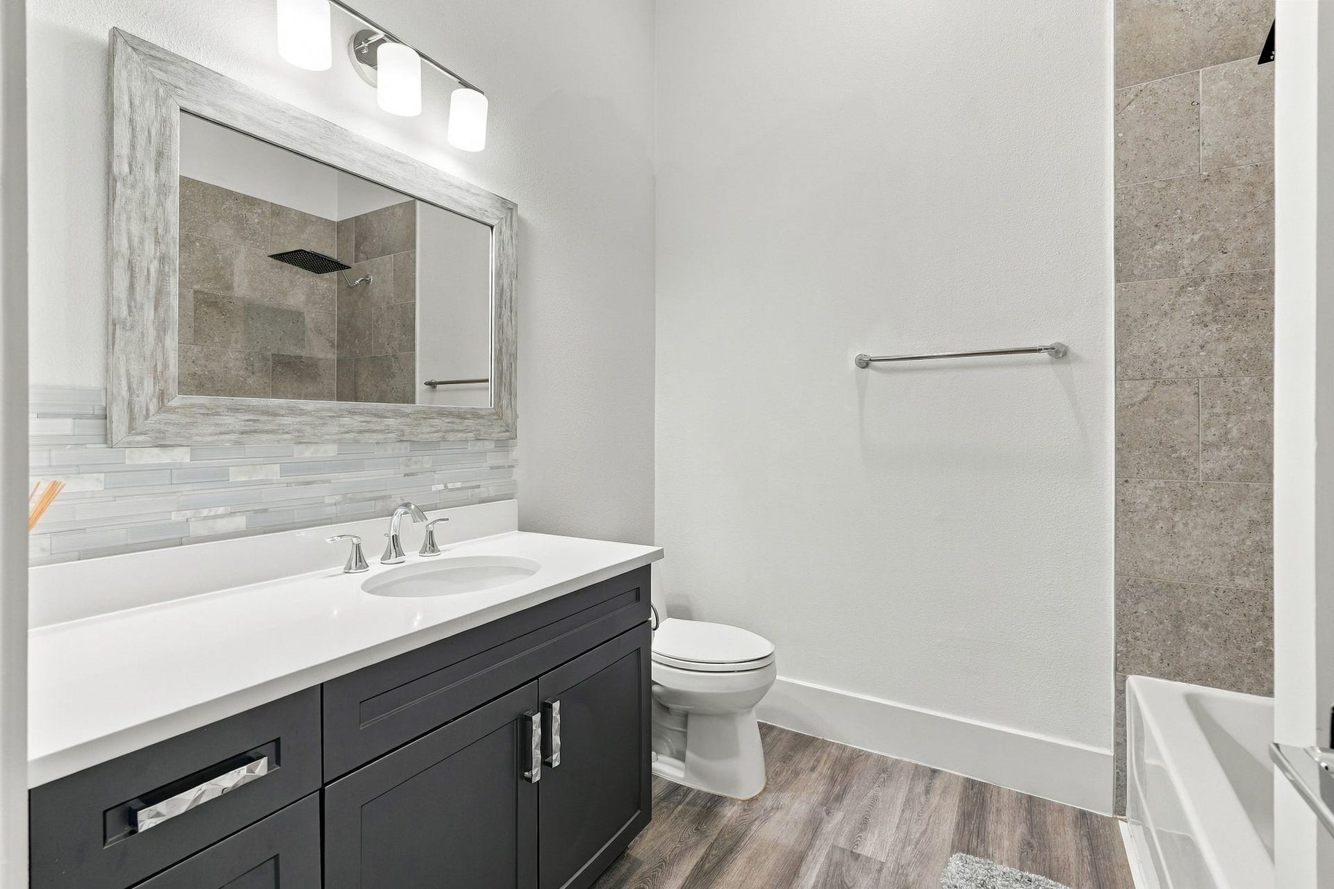199 Waterpoint Court, #401, Montgomery, TX 77356 199 Waterpoint Court, #401, Montgomery, TX 77356