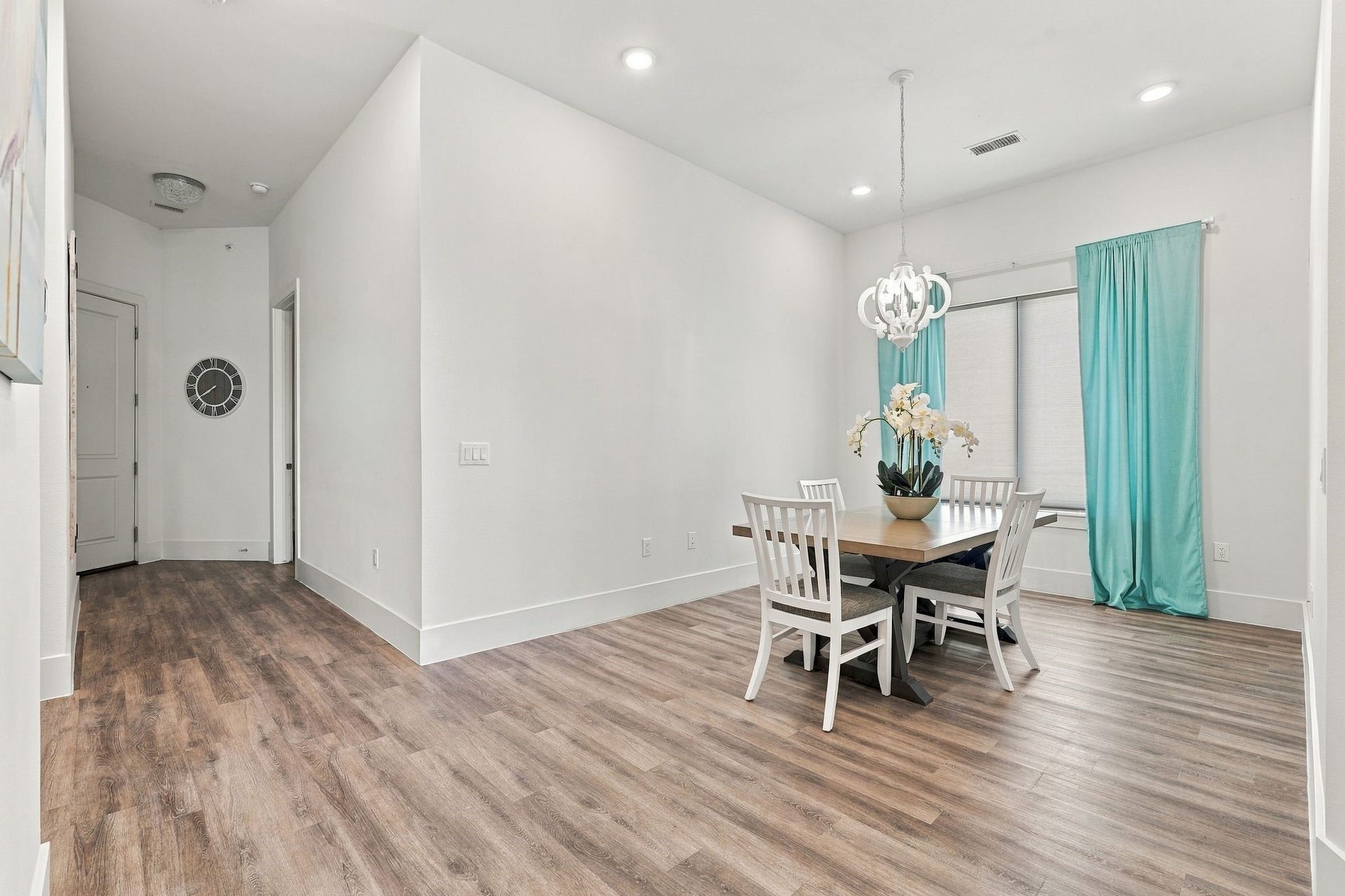 199 Waterpoint Court, #401, Montgomery, TX 77356 199 Waterpoint Court, #401, Montgomery, TX 77356