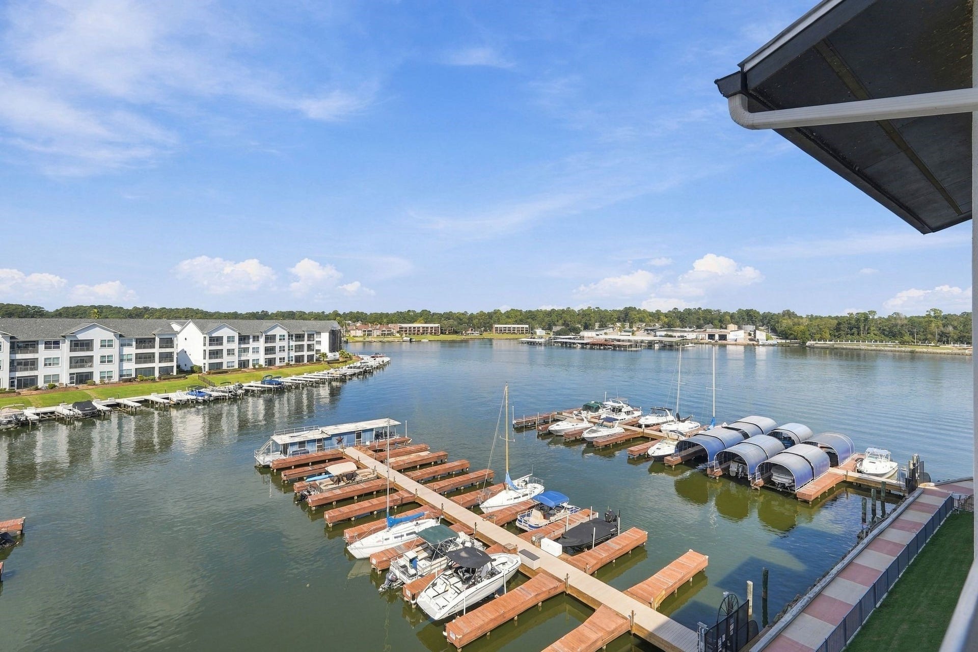 199 Waterpoint Court, #401, Montgomery, TX 77356 199 Waterpoint Court, #401, Montgomery, TX 77356
