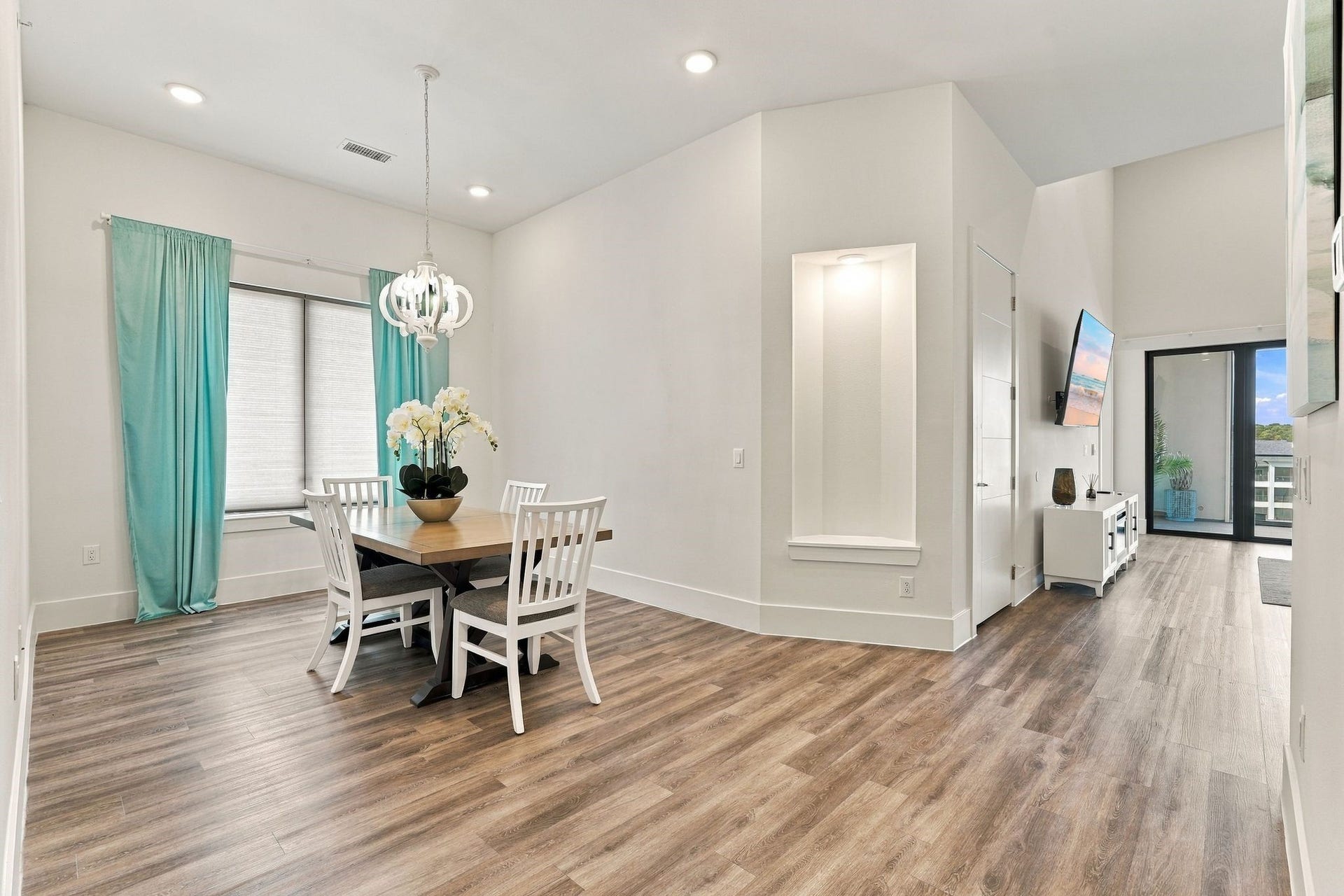 199 Waterpoint Court, #401, Montgomery, TX 77356 199 Waterpoint Court, #401, Montgomery, TX 77356