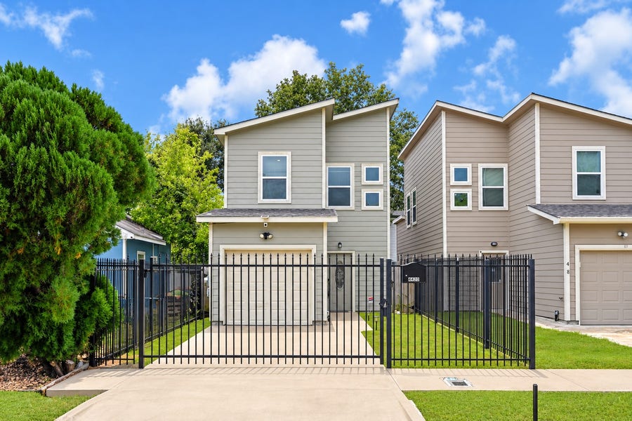 Property photo for 4420 Elmwood Street N, Houston, TX