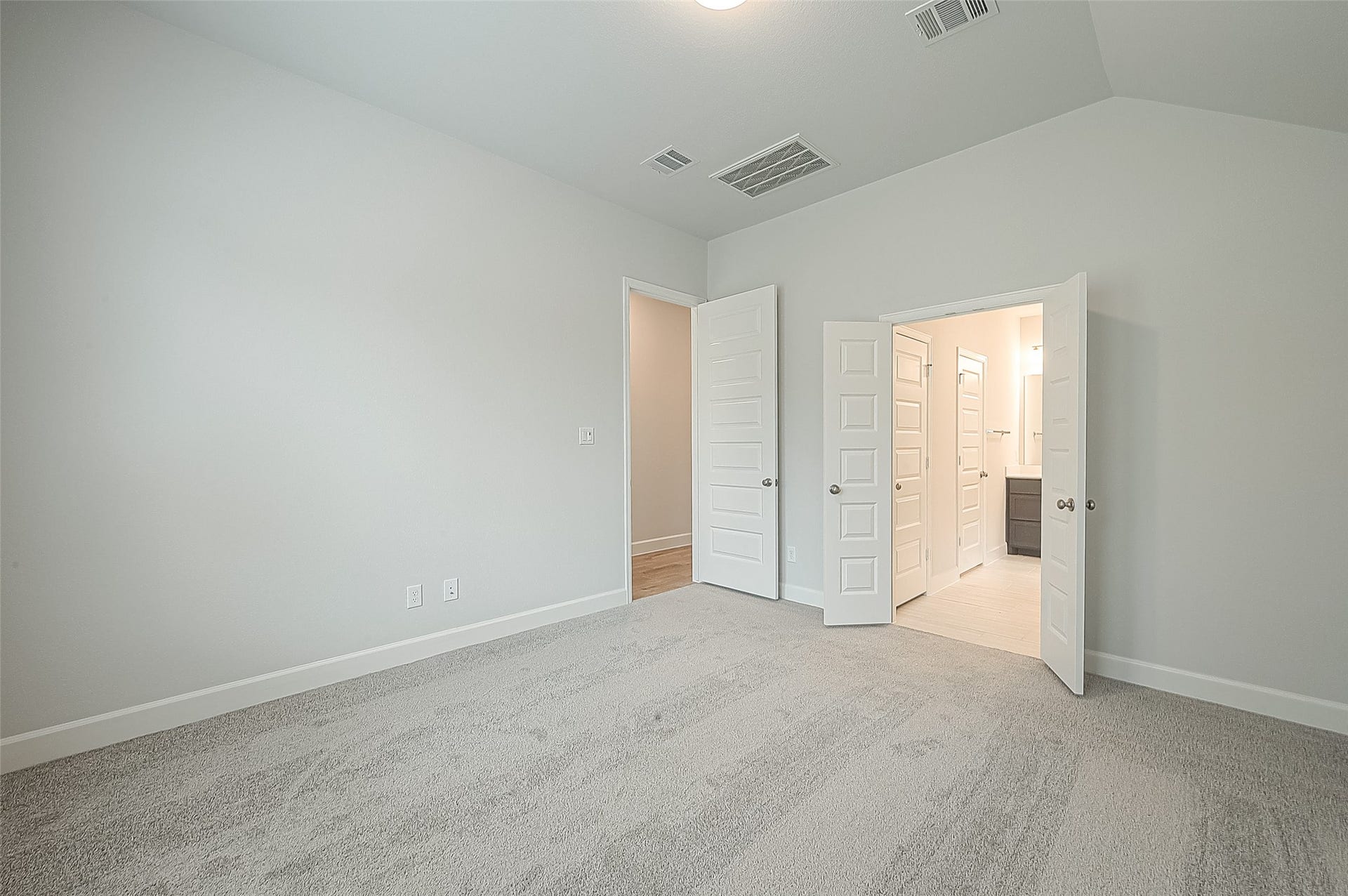 213 McCrea Court, Montgomery, TX 77316