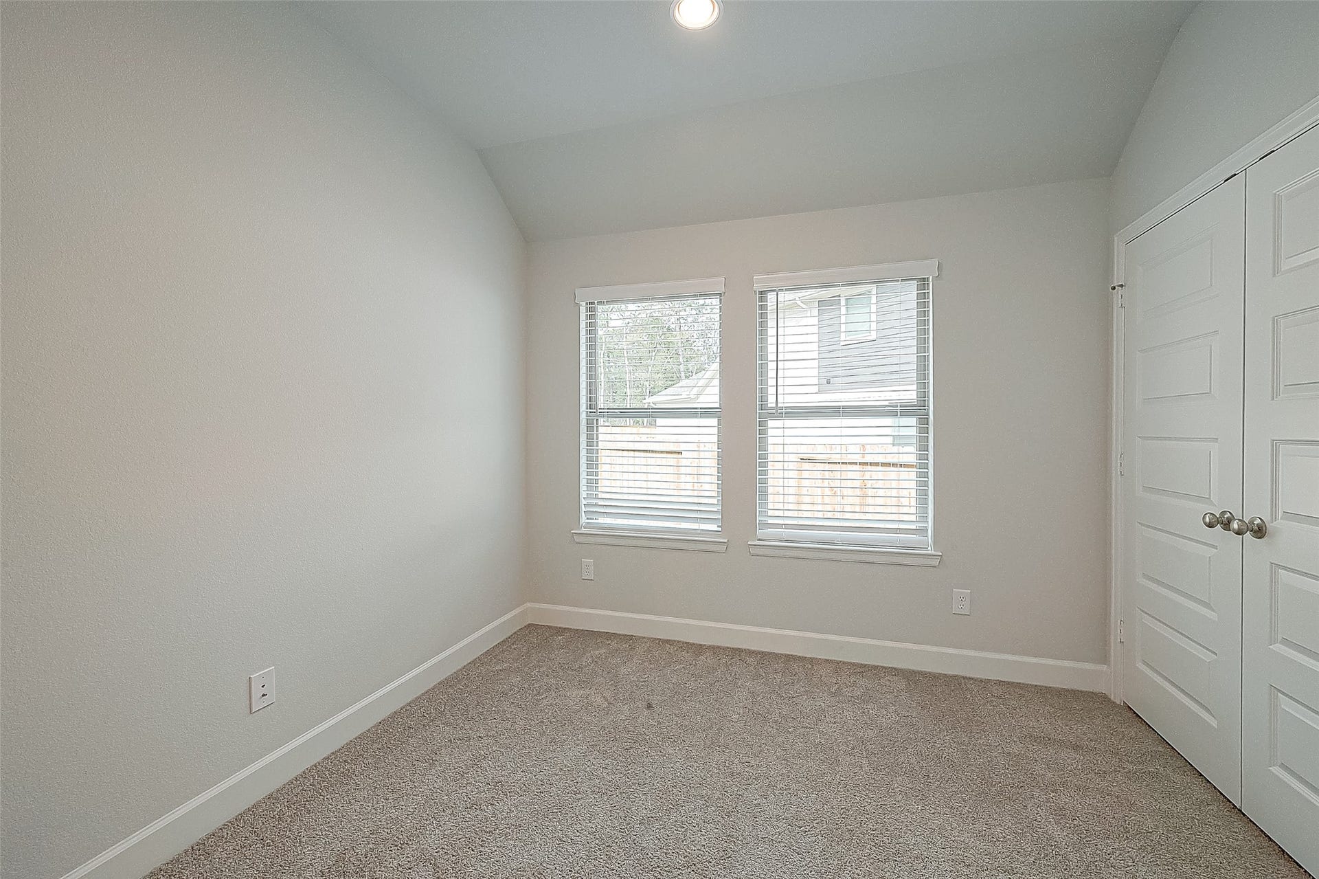 213 McCrea Court, Montgomery, TX 77316
