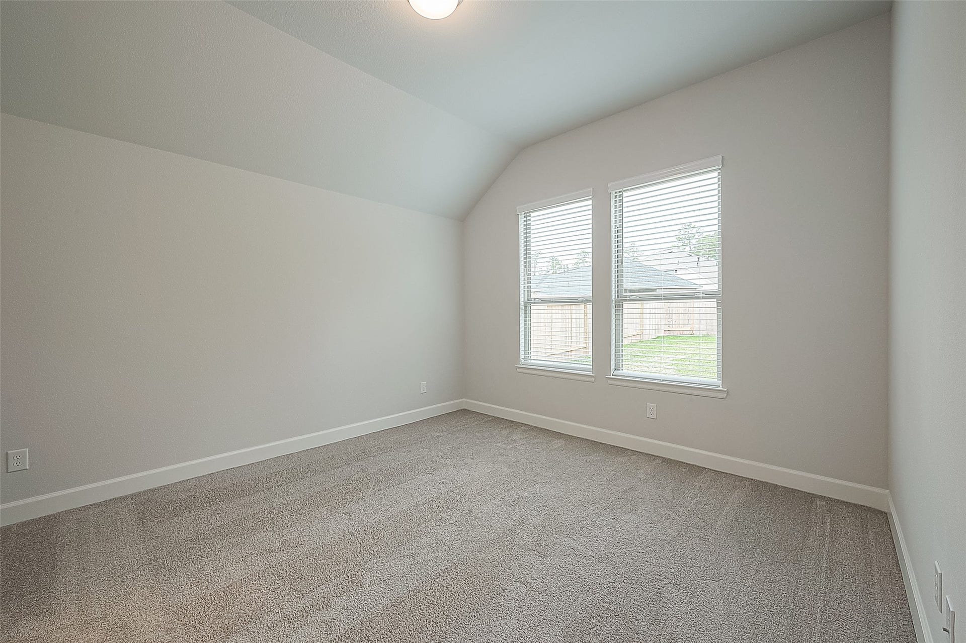 213 McCrea Court, Montgomery, TX 77316