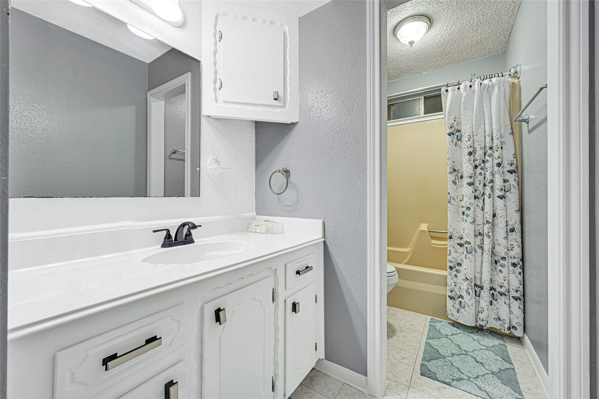 12615 Foxburo Drive, Houston, TX 77065 12615 Foxburo Drive, Houston, TX 77065