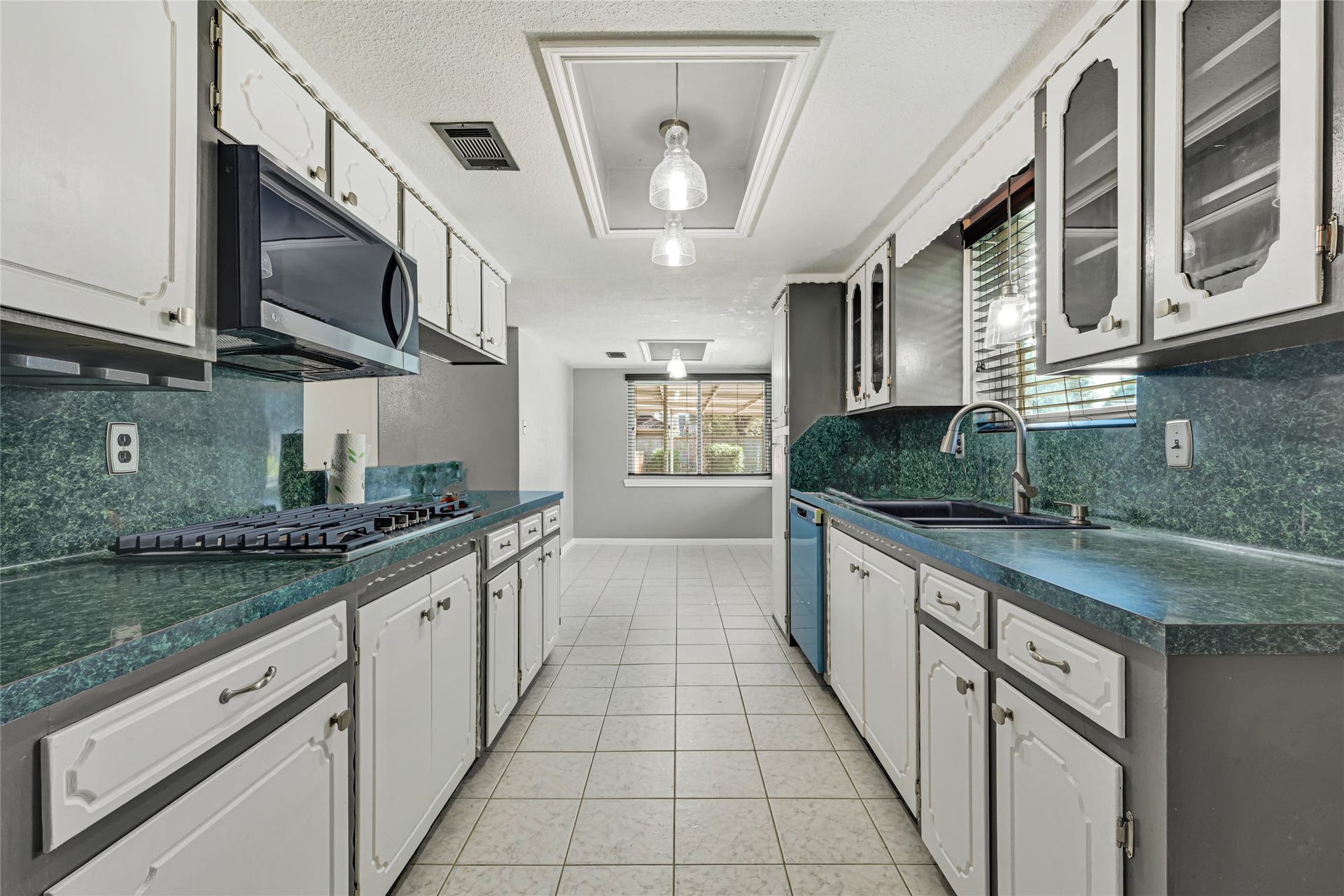 12615 Foxburo Drive, Houston, TX 77065 12615 Foxburo Drive, Houston, TX 77065