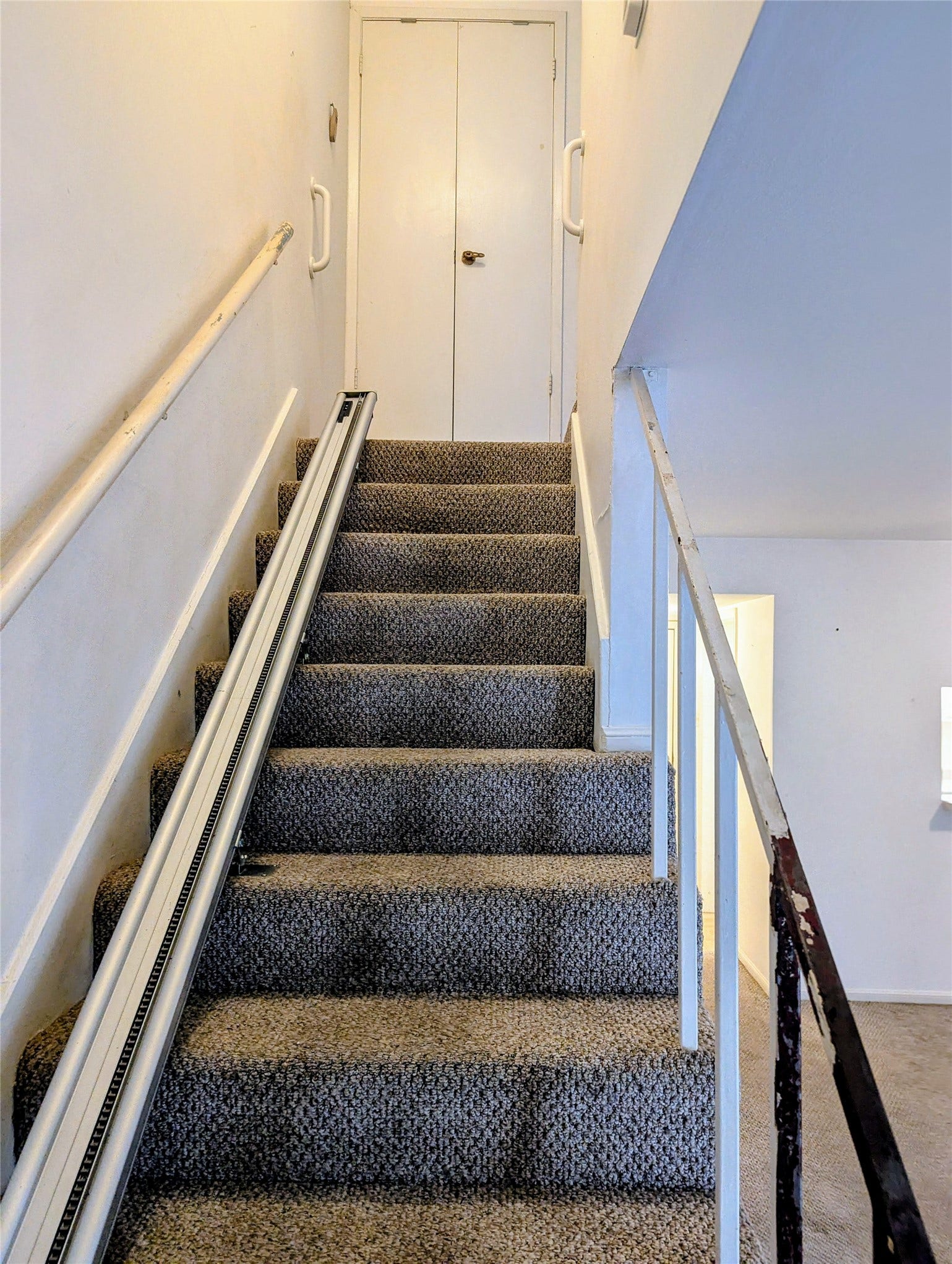 1515 Cedar Cove Street, La Porte, TX 77571 Stairs