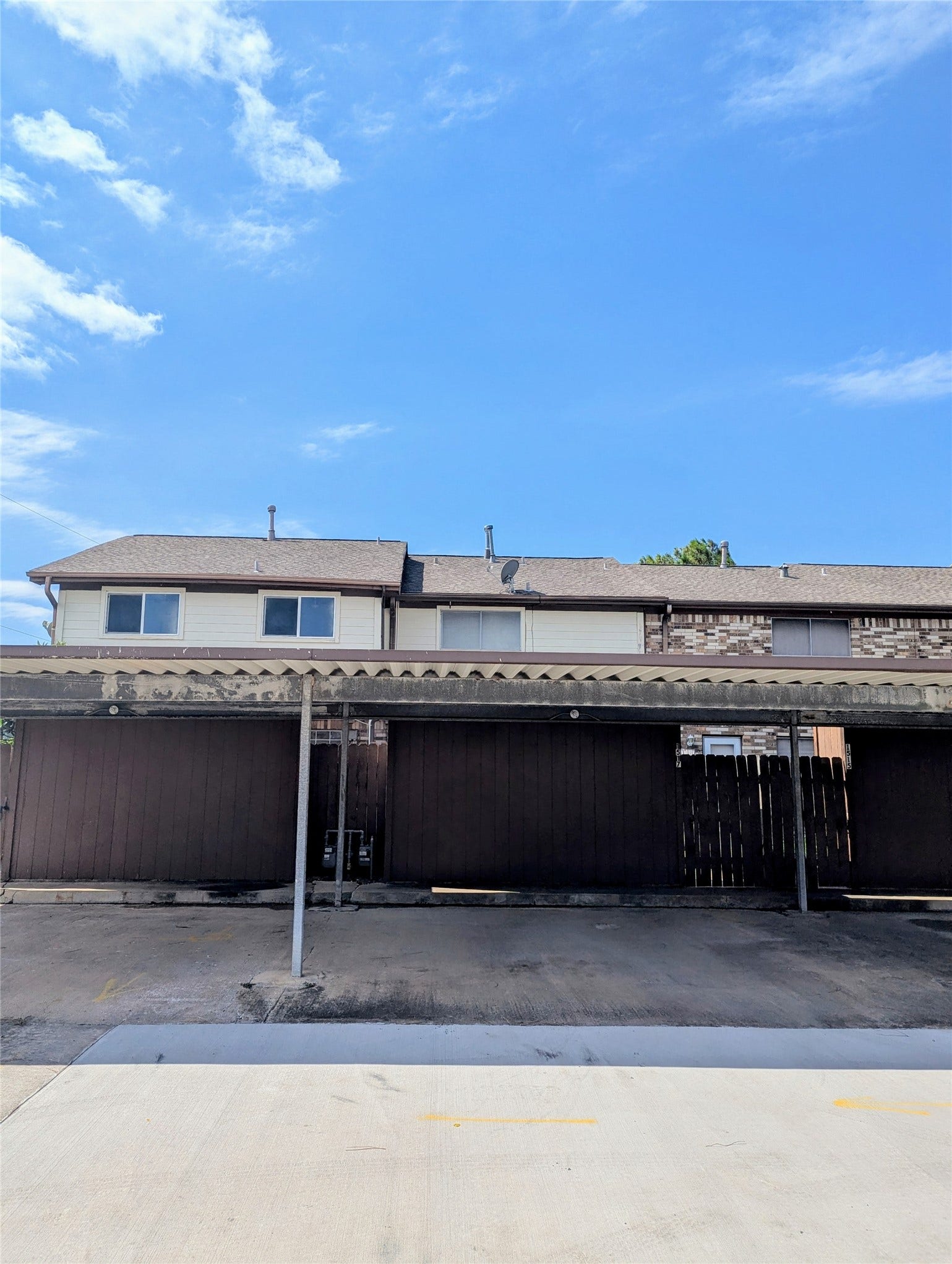 1515 Cedar Cove Street, La Porte, TX 77571 Rear view of complex