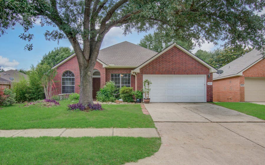 Property photo for 18223 Heathridge Lane, Cypress, TX