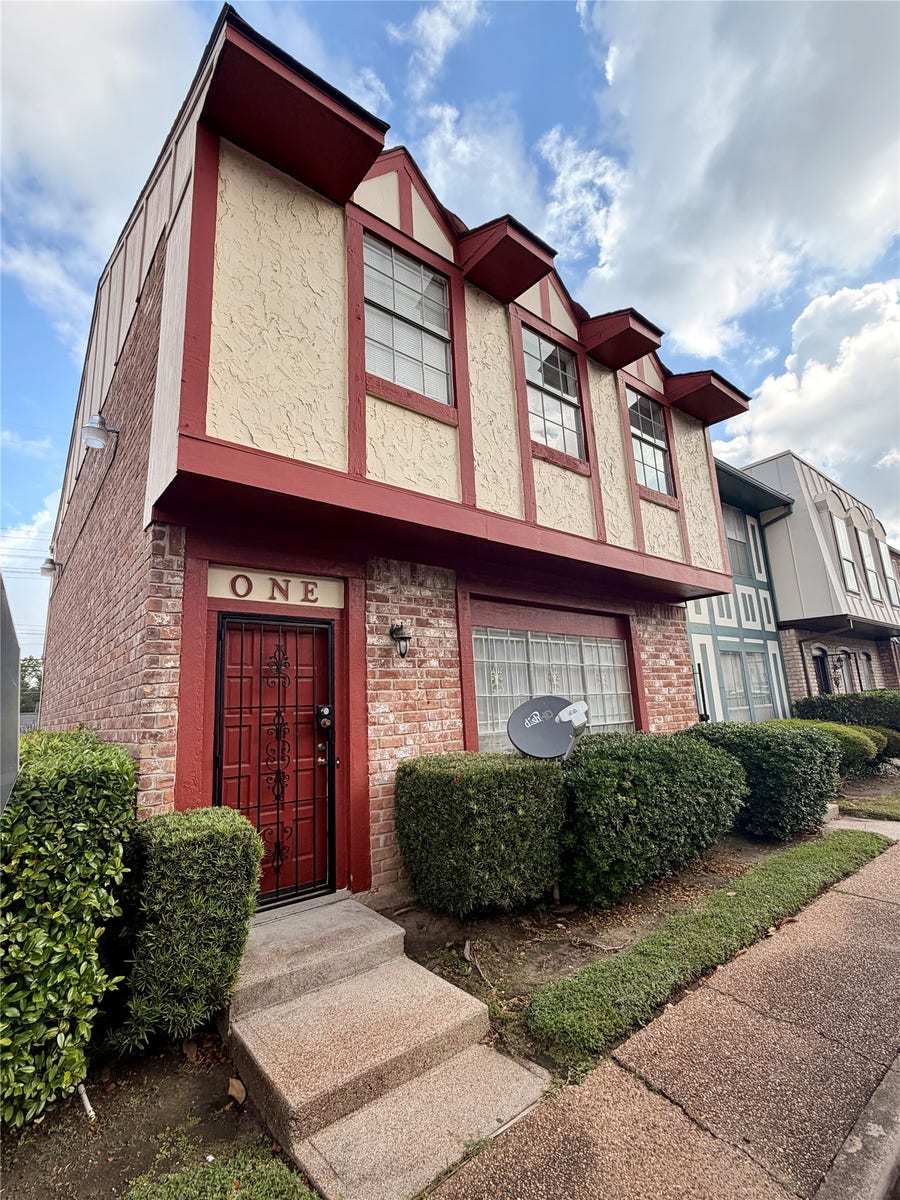 Property photo for 7700 Creekbend Drive, #1, Houston, TX