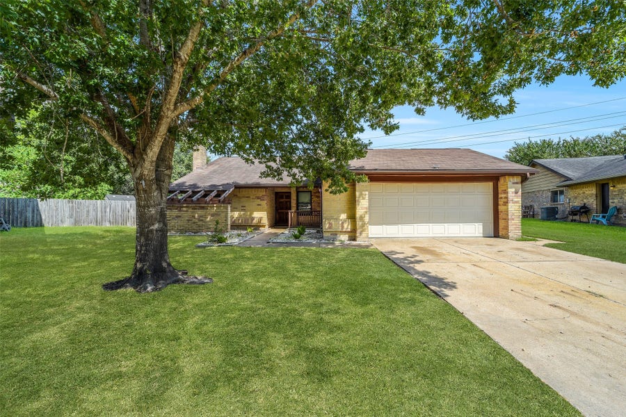 Property photo for 19906 Sand Creek Court, Katy, TX