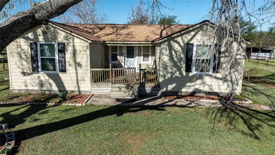 Property photo for 13244 Kanak Street, Needville, TX