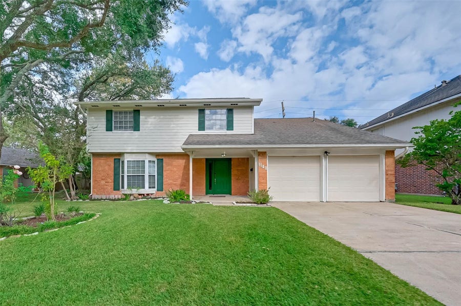 Property photo for 841 Lakeview Drive, Sugar Land, TX