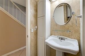 1/2 bath