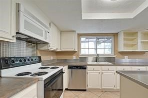 Photo does no reflect the new Range and Microwave