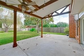 841 Lakeview Drive, Sugar Land, TX 77498