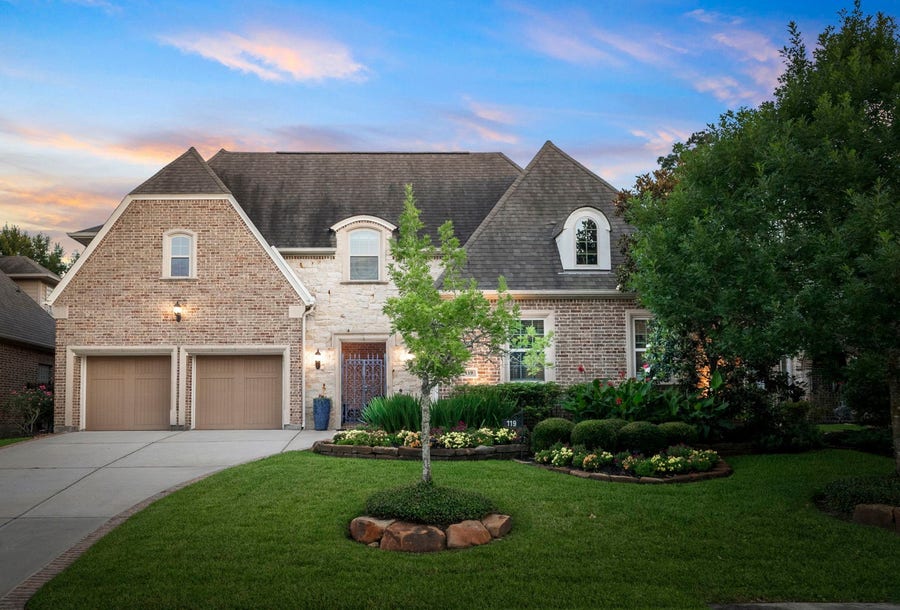 Property photo for 119 W Cresta Bend Place, Spring, TX