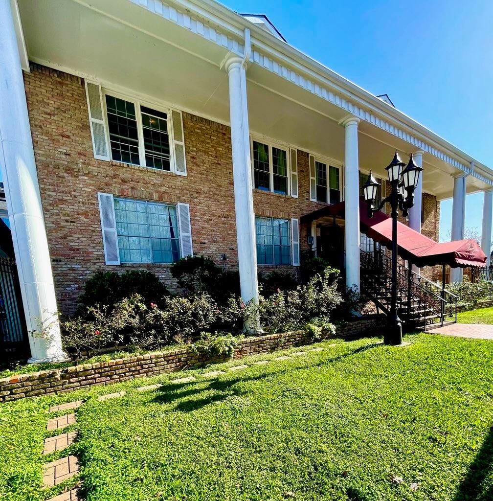 2507 Montrose Boulevard, #11, Houston, TX 77006 2507 Montrose Boulevard, #11, Houston, TX 77006