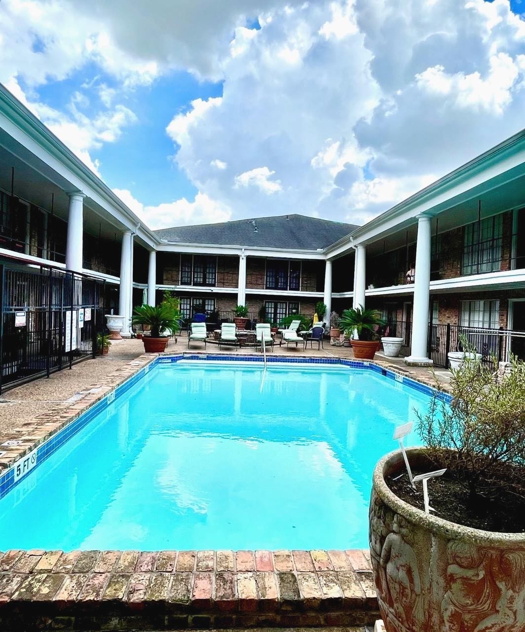 2507 Montrose Boulevard, #11, Houston, TX 77006 2507 Montrose Boulevard, #11, Houston, TX 77006