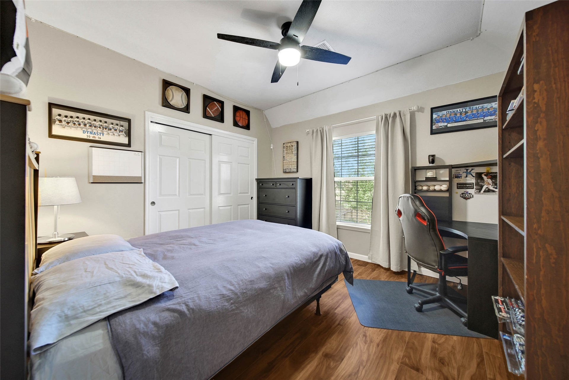 5206 Evergreen Valley Drive, Kingwood, TX 77345 Bedroom #4 is on the right side of the home and overlooks the side yard.