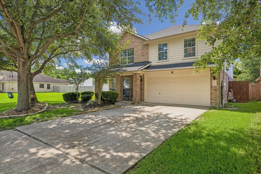 Property photo for 1041 Riverwood Drive, Dickinson, TX