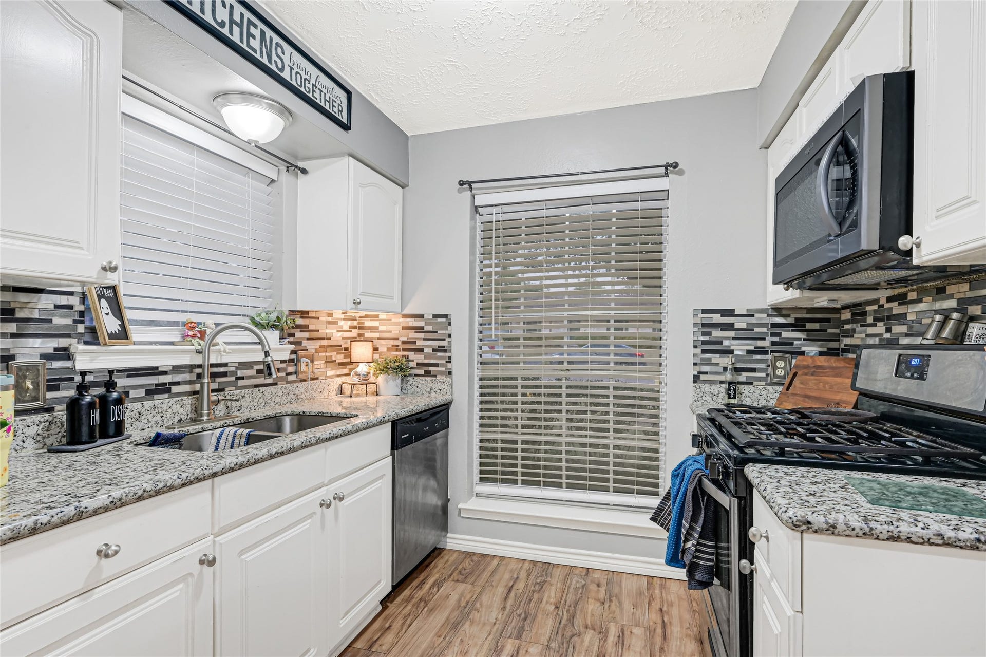 11226 Sageburrow Drive, Houston, TX 77089 11226 Sageburrow Drive, Houston, TX 77089