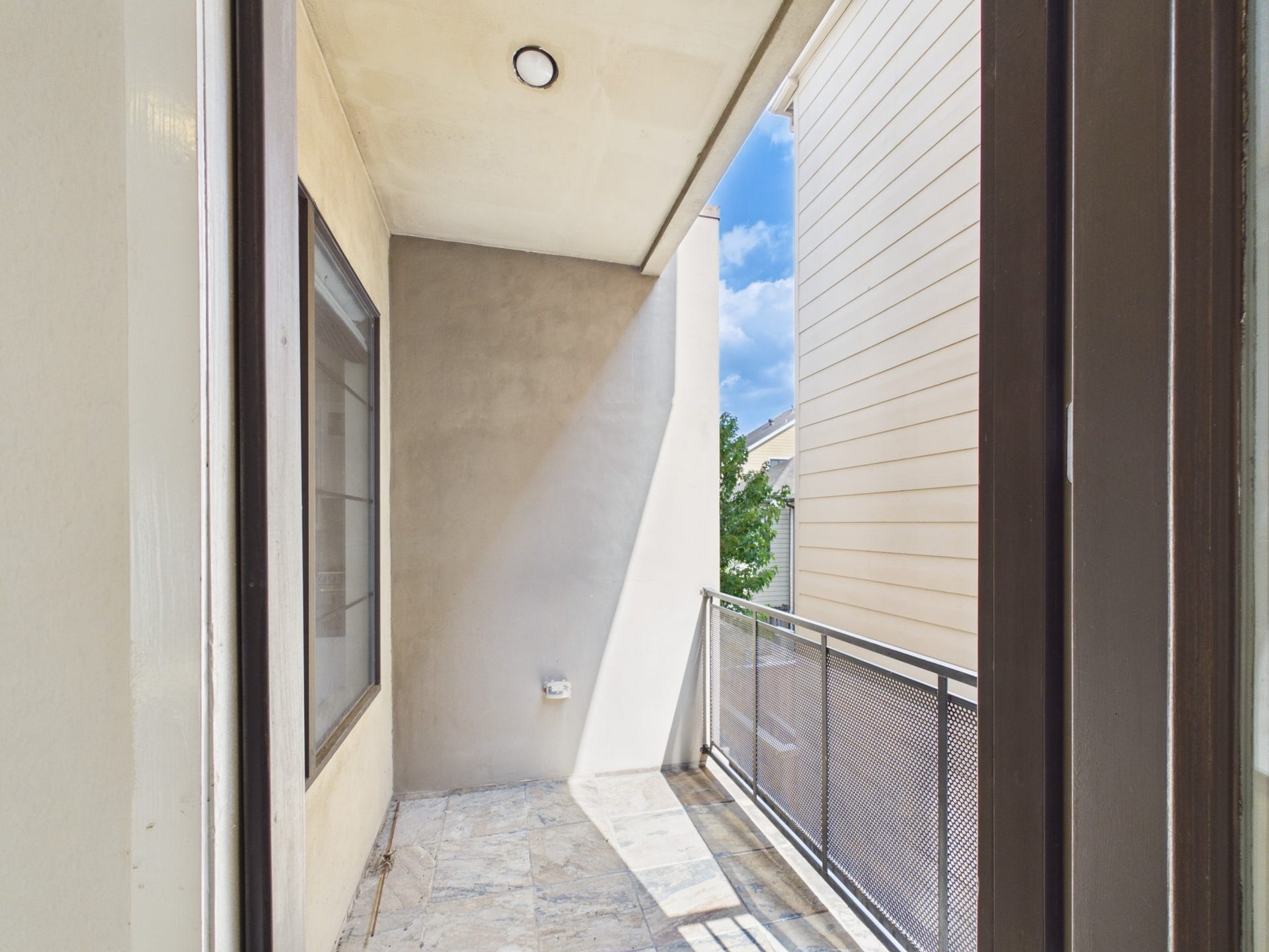 5425 Floyd Street, Houston, TX 77007 5425 Floyd Street, Houston, TX 77007
