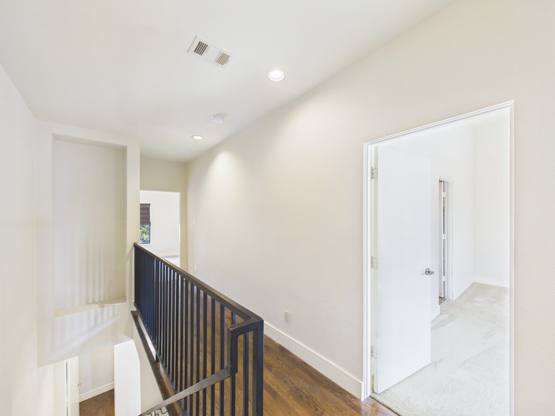 5425 Floyd Street, Houston, TX 77007 5425 Floyd Street, Houston, TX 77007