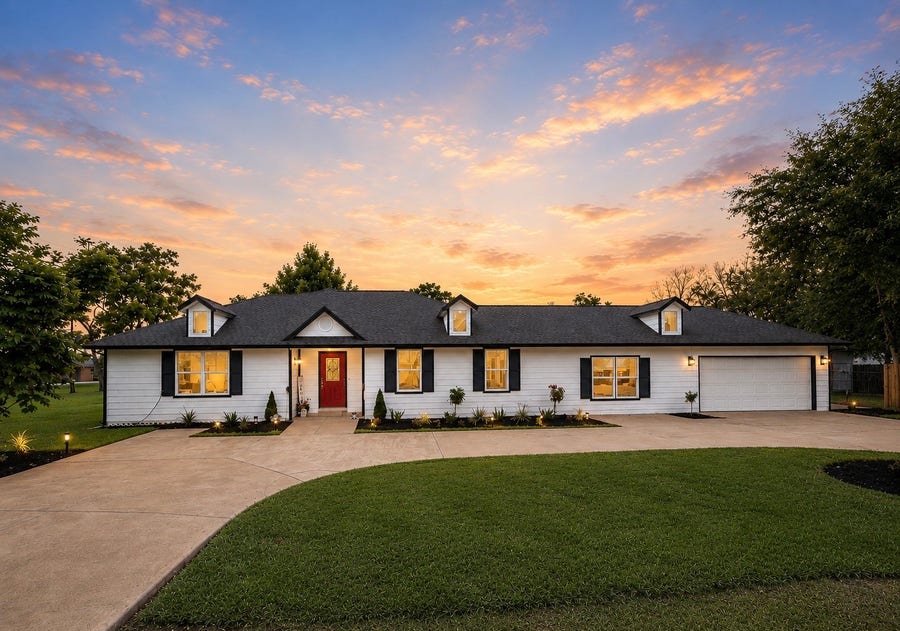 Property photo for 1214 Main Street, Alvin, TX