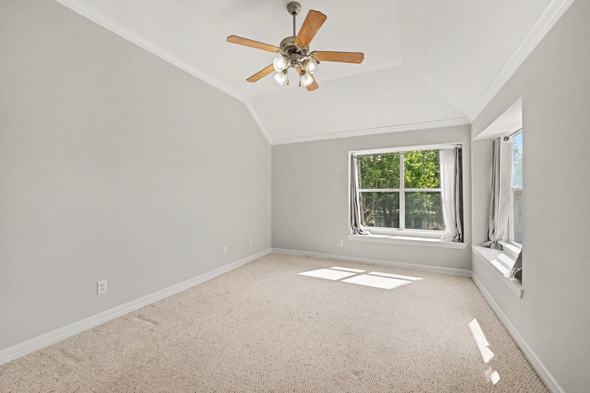 14135 Grovemist Lane, Houston, TX 77082 14135 Grovemist Lane, Houston, TX 77082