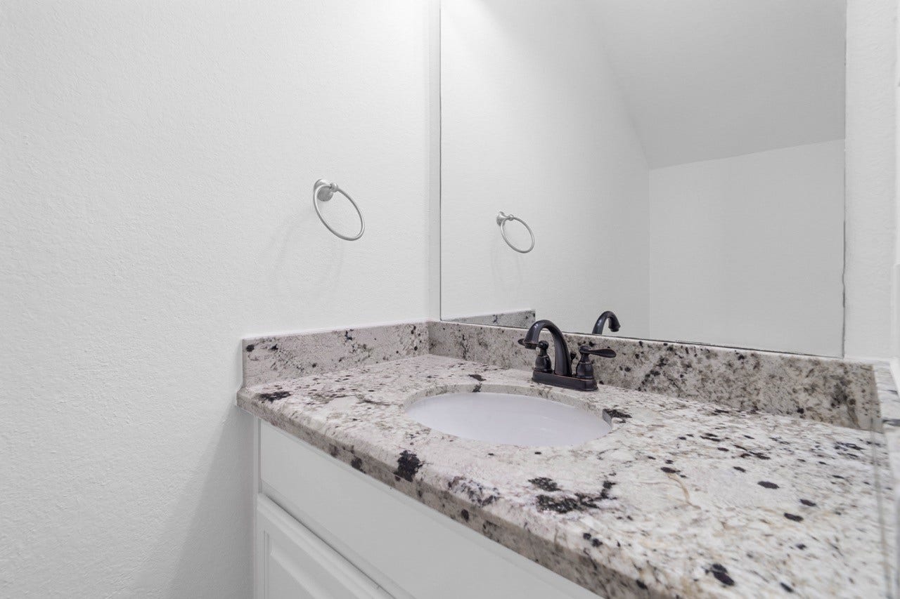 6724 Keats Street, #B, Houston, TX 77085 Half bath in the first story