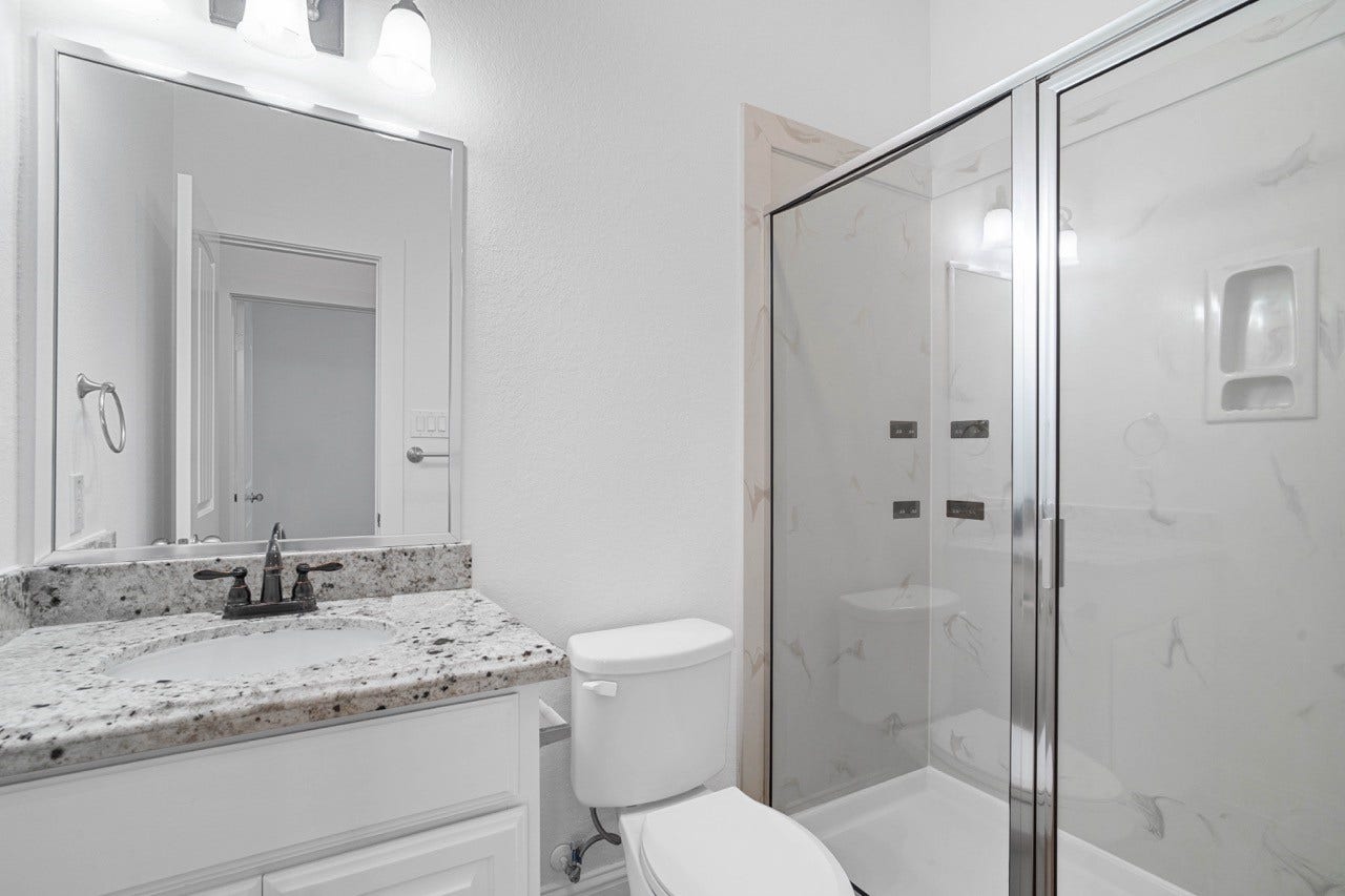 6724 Keats Street, #B, Houston, TX 77085 Bathroom 2