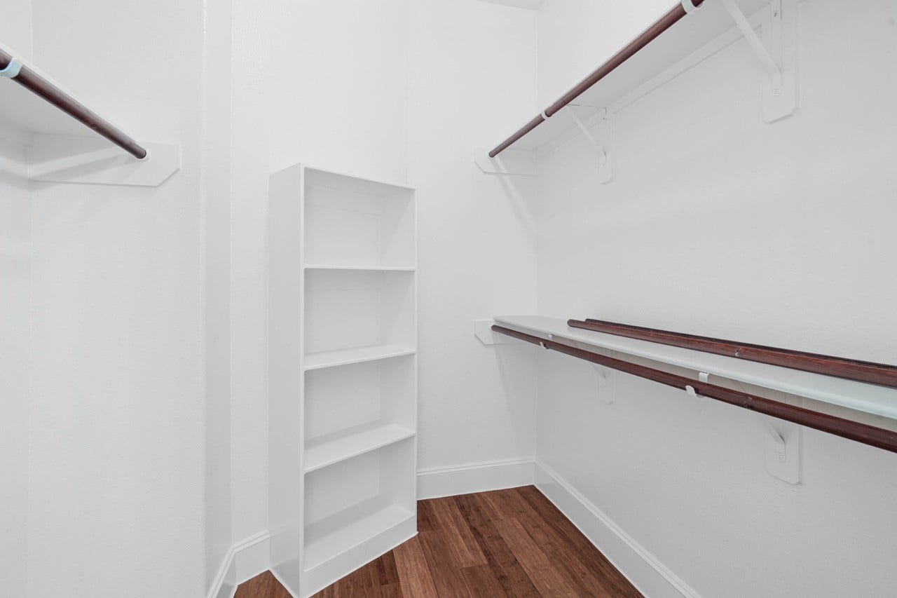 6724 Keats Street, #B, Houston, TX 77085 Decently sized walk-in closet for the Primary bedroom