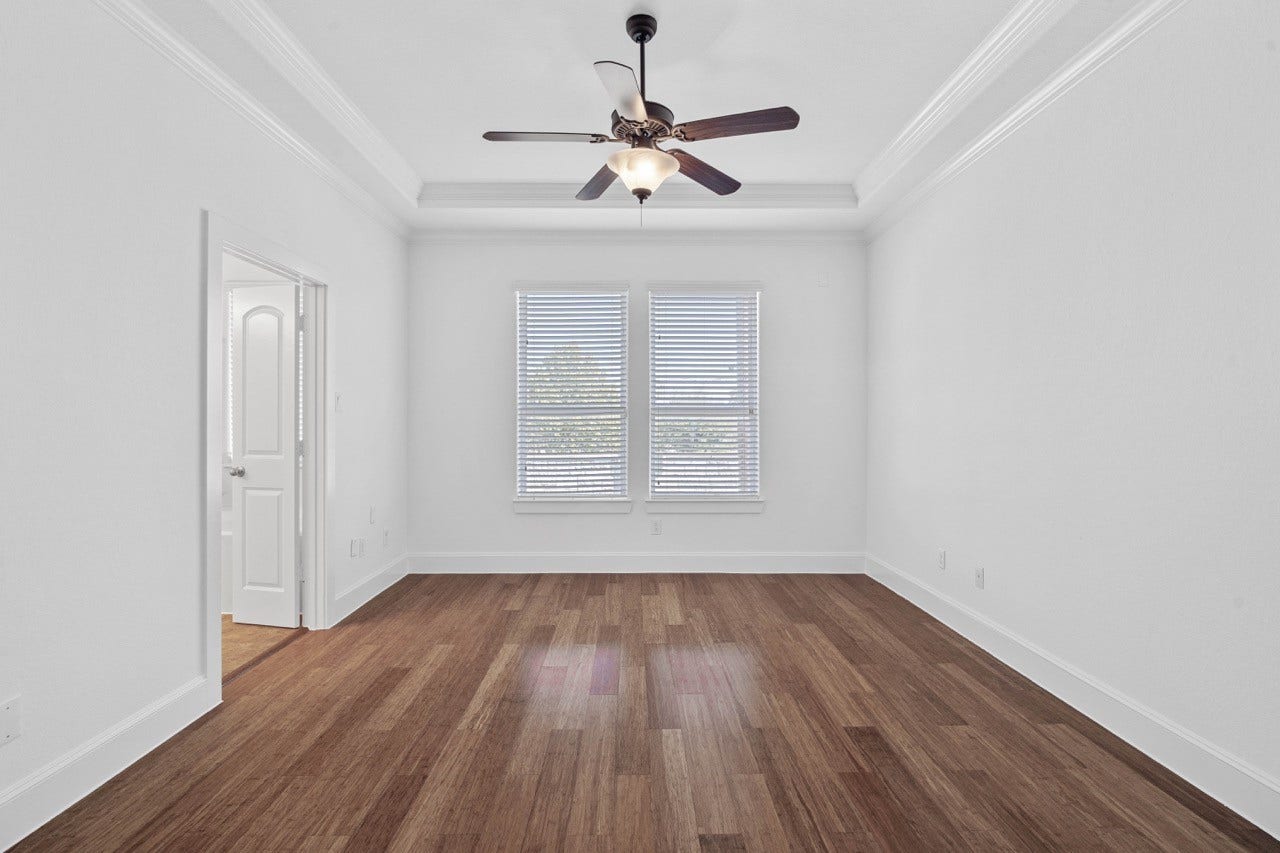6724 Keats Street, #B, Houston, TX 77085 Nicely sized primary bedroom.