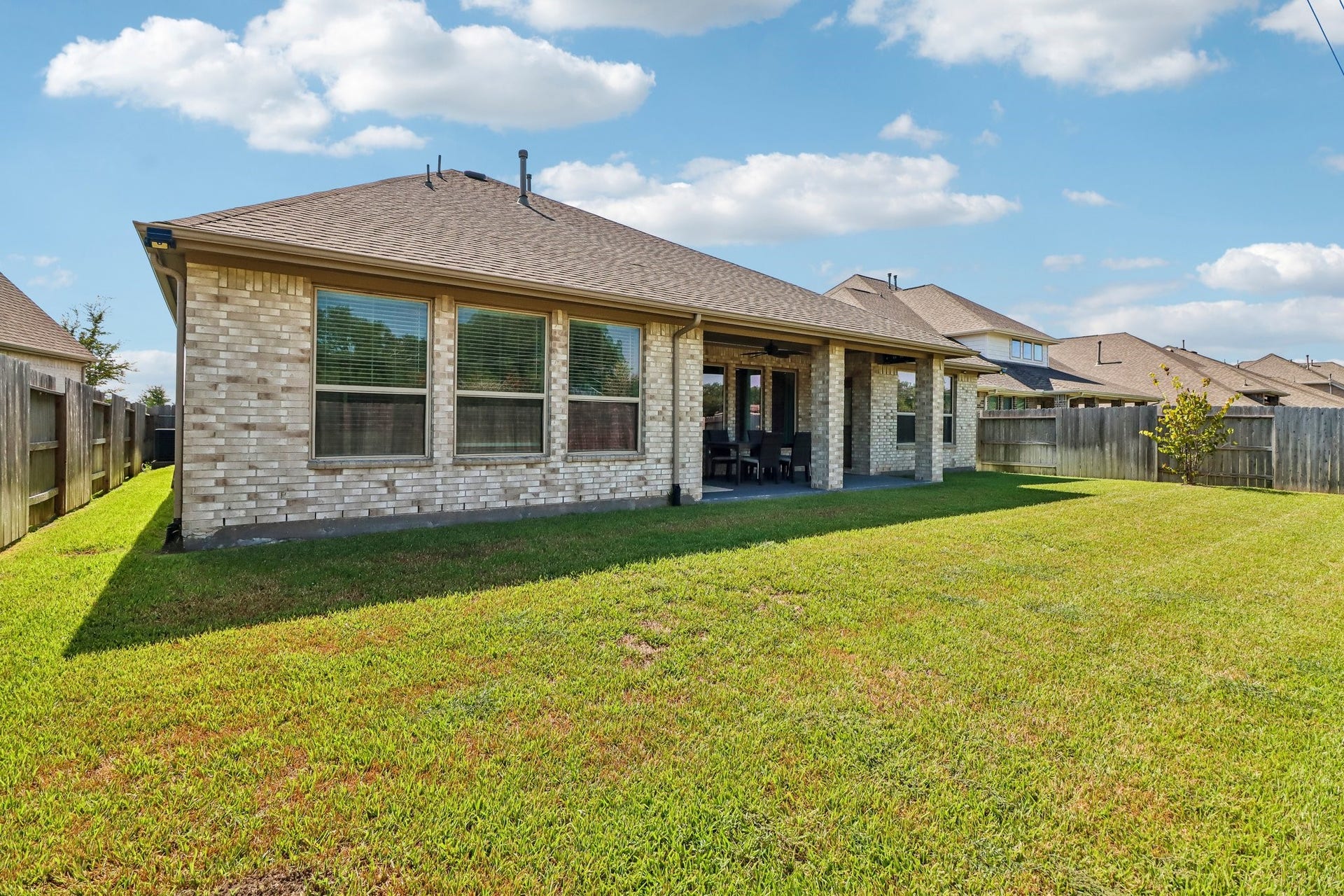 7823 Leighton Trail, Pasadena, TX 77505 7823 Leighton Trail, Pasadena, TX 77505