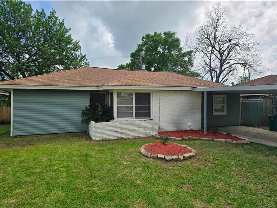 Property photo for 712 Trimm Avenue, Pasadena, TX