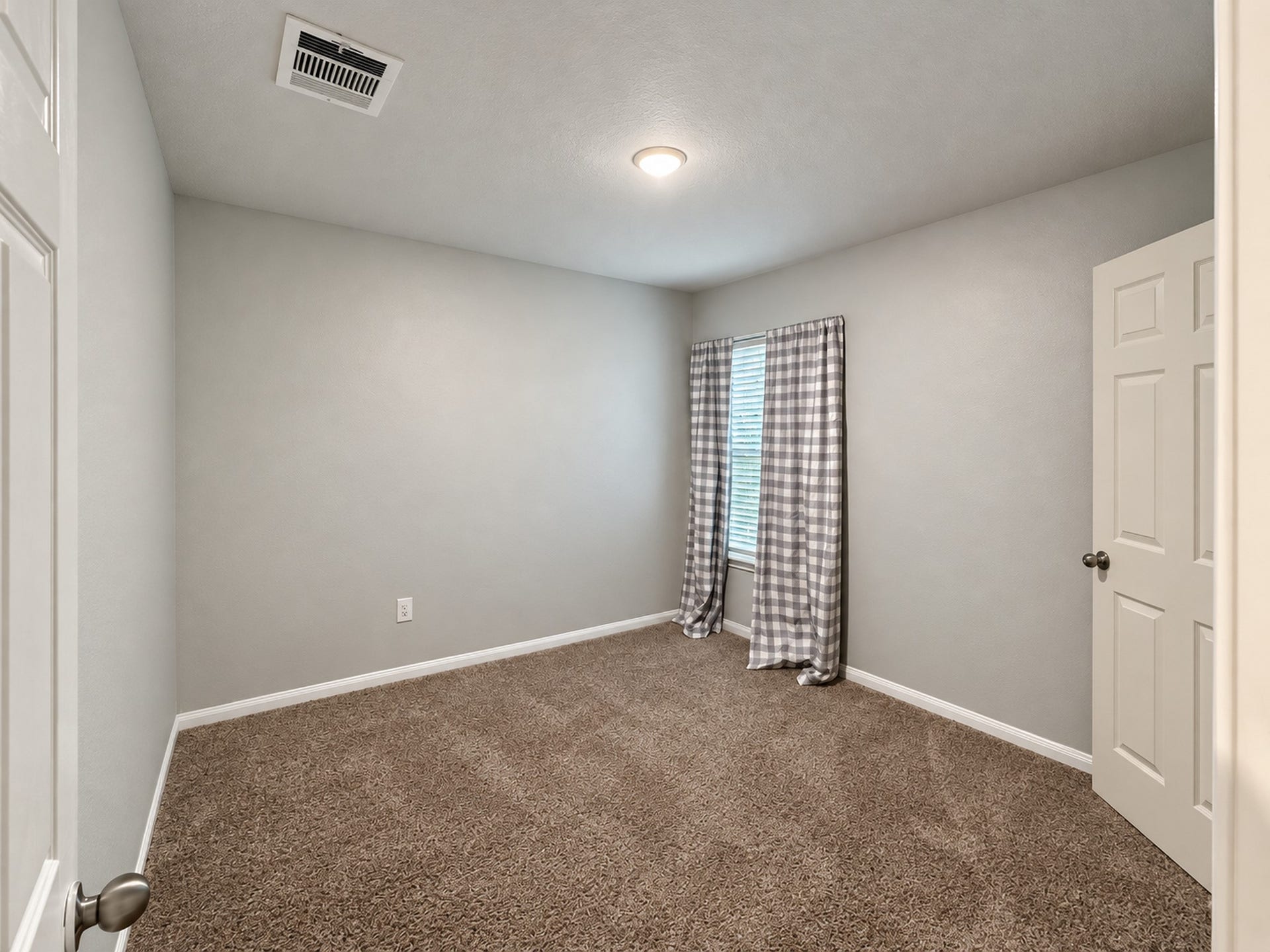 14920 Coaltown Road, Willis, TX 77378 Bedroom 2