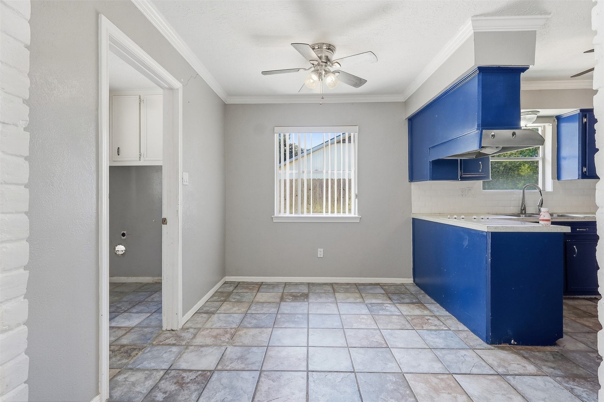 341 Dawn Hill Drive, Friendswood, TX 77546 341 Dawn Hill Drive, Friendswood, TX 77546