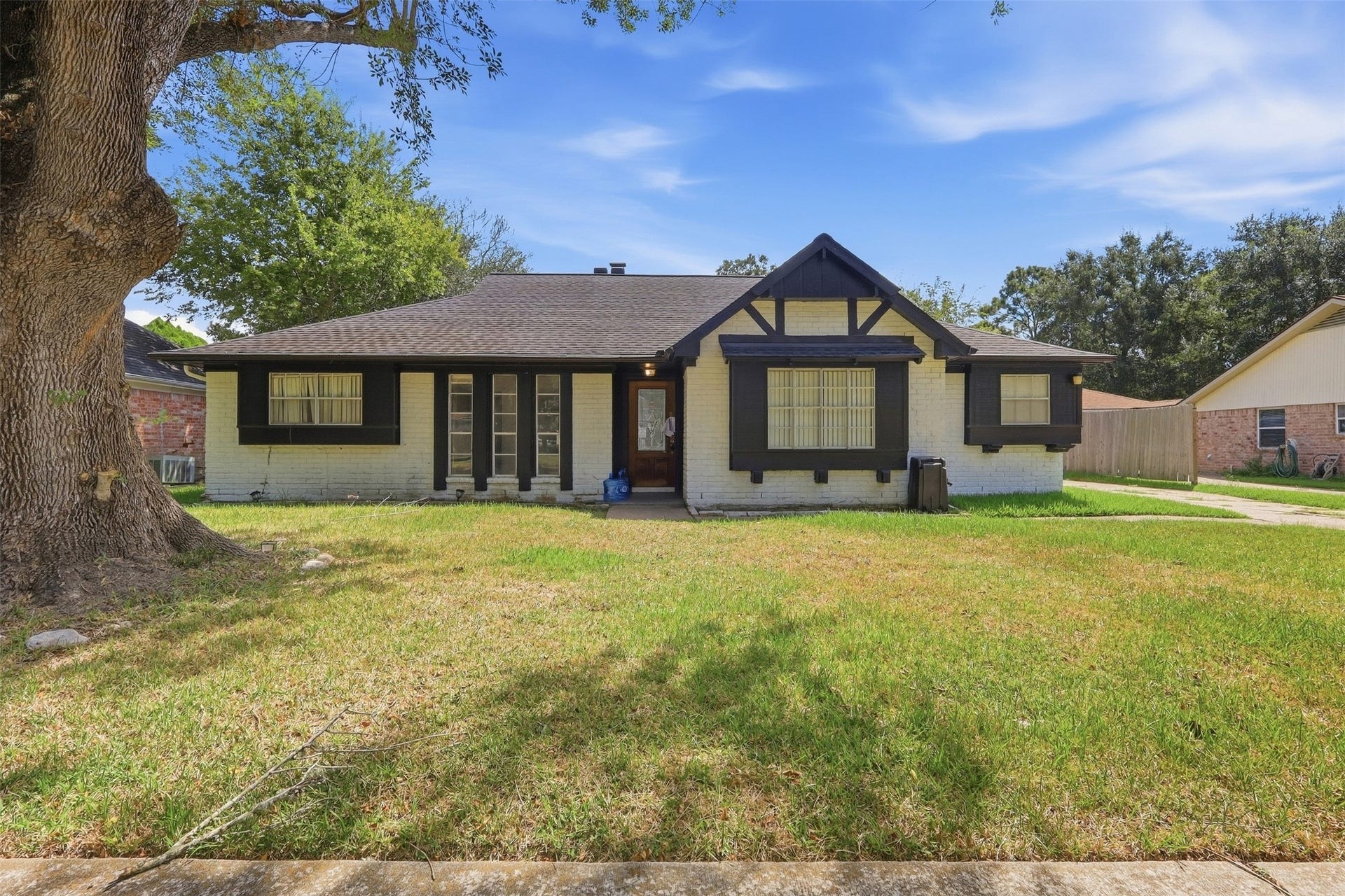 341 Dawn Hill Drive, Friendswood, TX 77546 341 Dawn Hill Drive, Friendswood, TX 77546