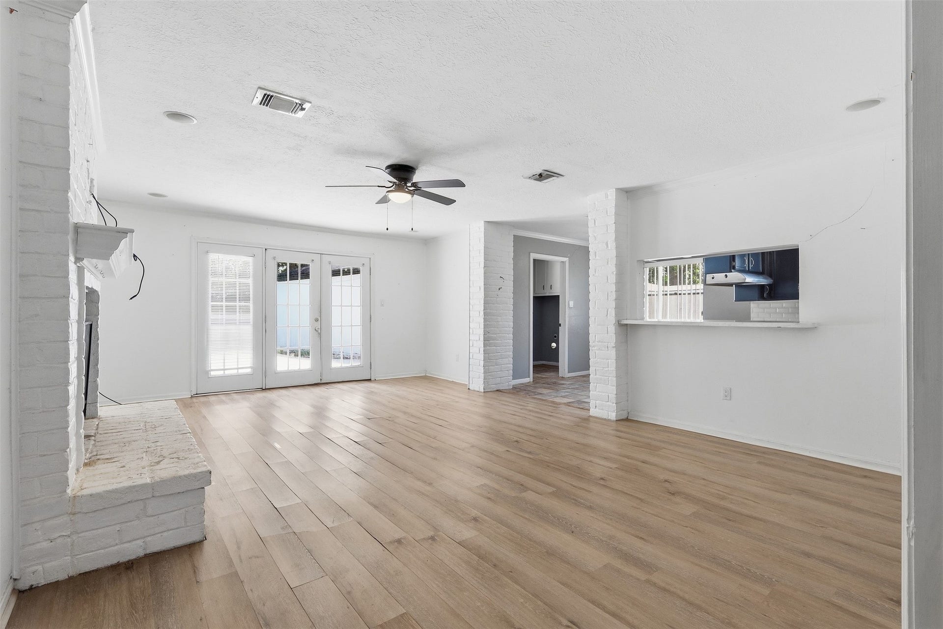 341 Dawn Hill Drive, Friendswood, TX 77546 341 Dawn Hill Drive, Friendswood, TX 77546