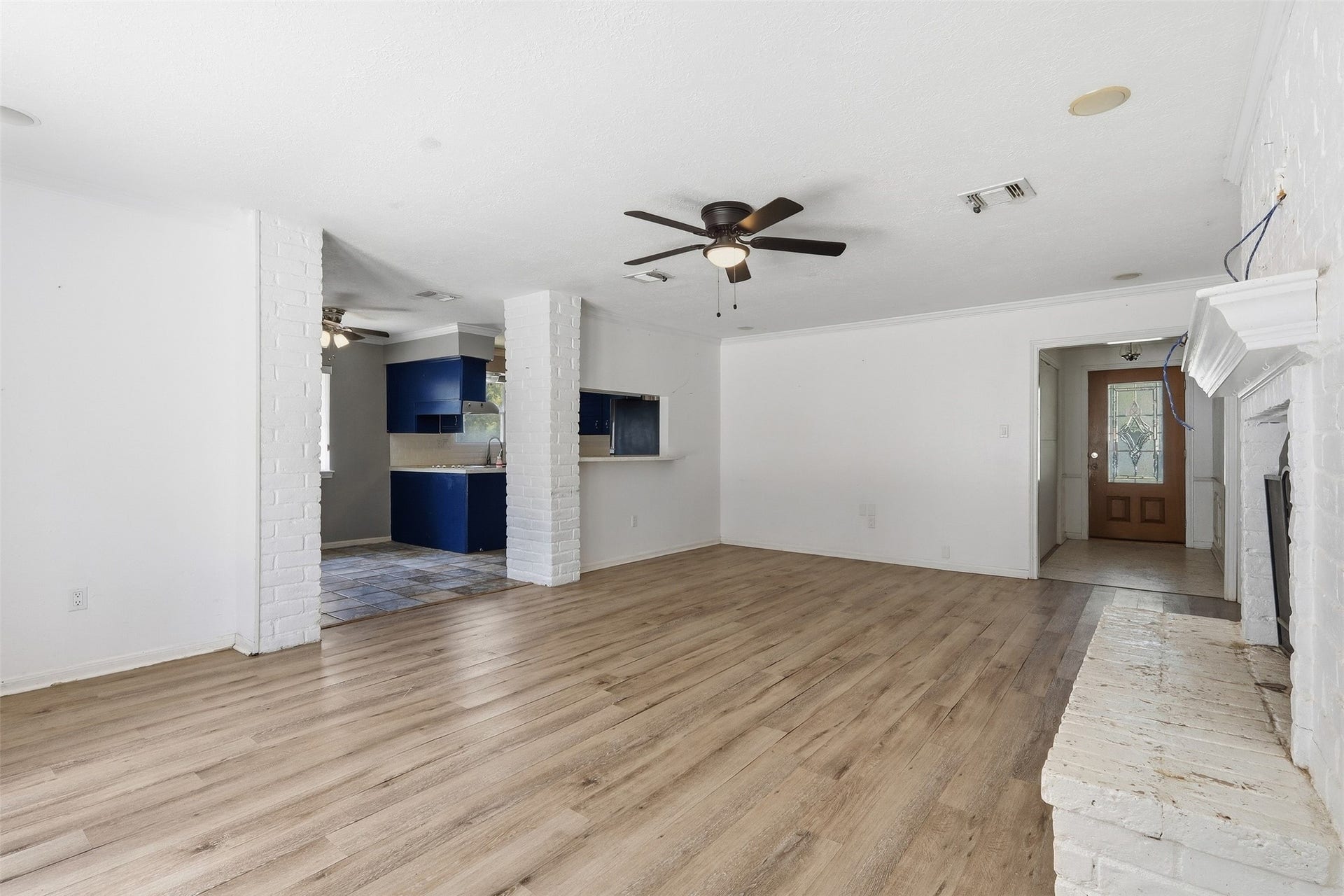 341 Dawn Hill Drive, Friendswood, TX 77546 341 Dawn Hill Drive, Friendswood, TX 77546