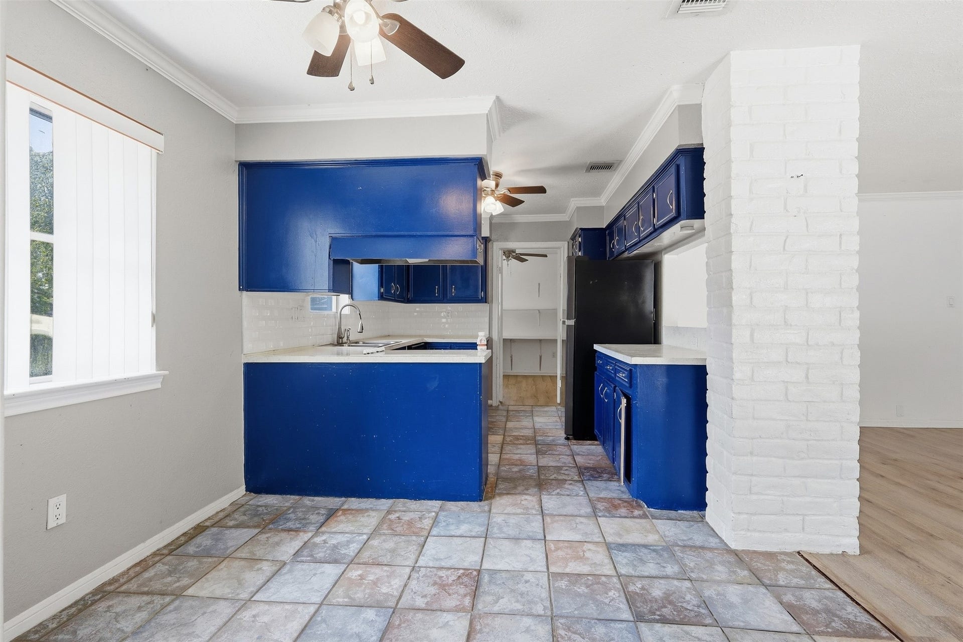 341 Dawn Hill Drive, Friendswood, TX 77546 341 Dawn Hill Drive, Friendswood, TX 77546