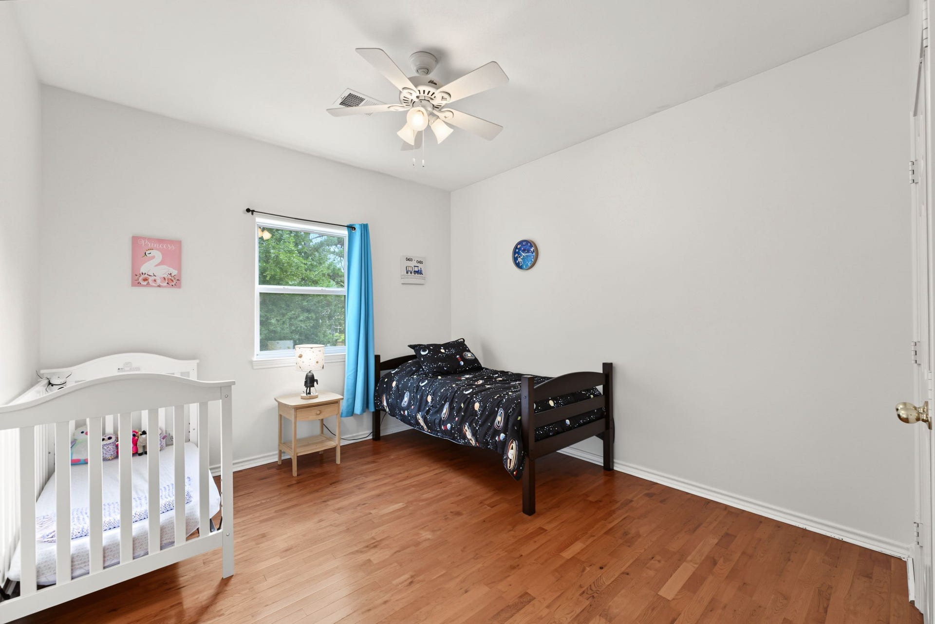 421 Trace Way Drive, Montgomery, TX 77316 Last of the secondary bedrooms.