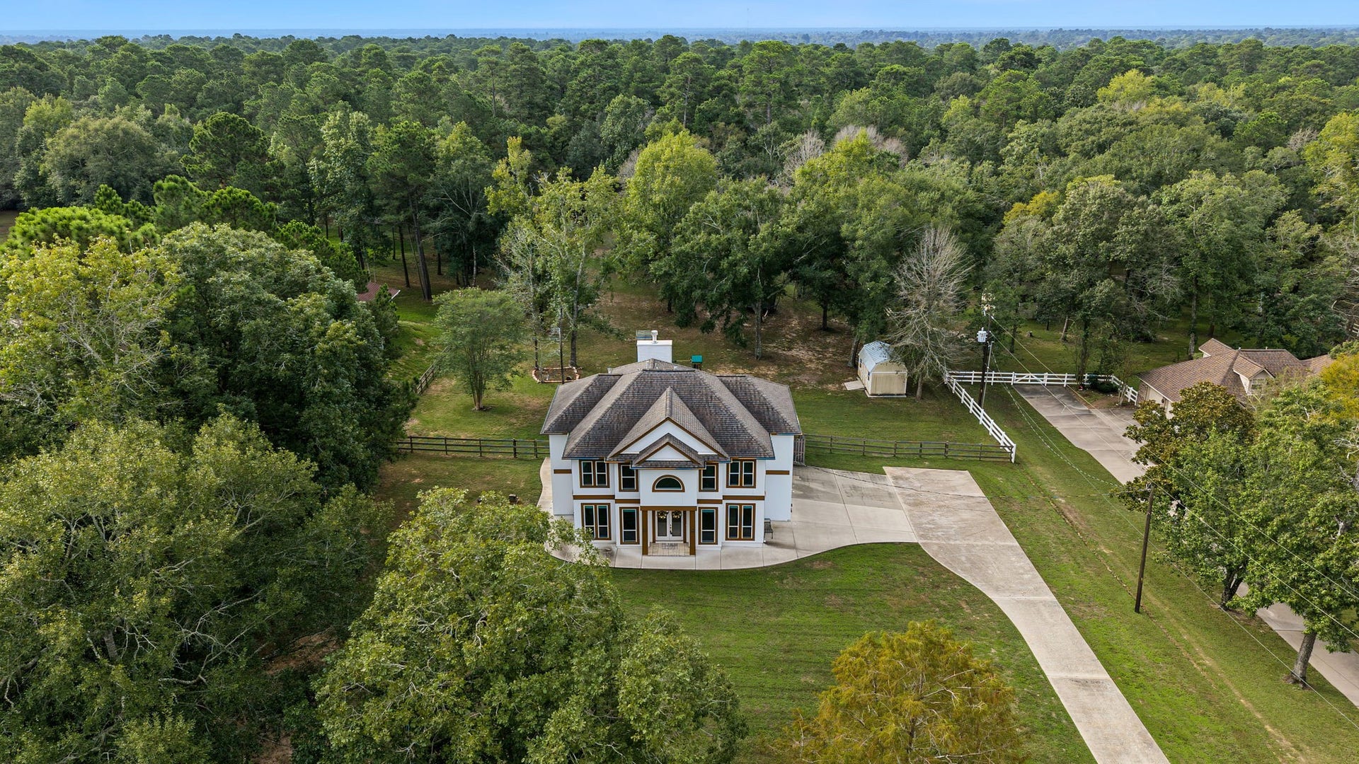 421 Trace Way Drive, Montgomery, TX 77316 Introducing 421 Trace Way!