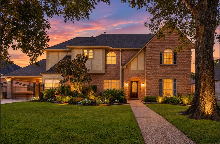 Property photo for 15111 T C Jester Boulevard, Houston, TX