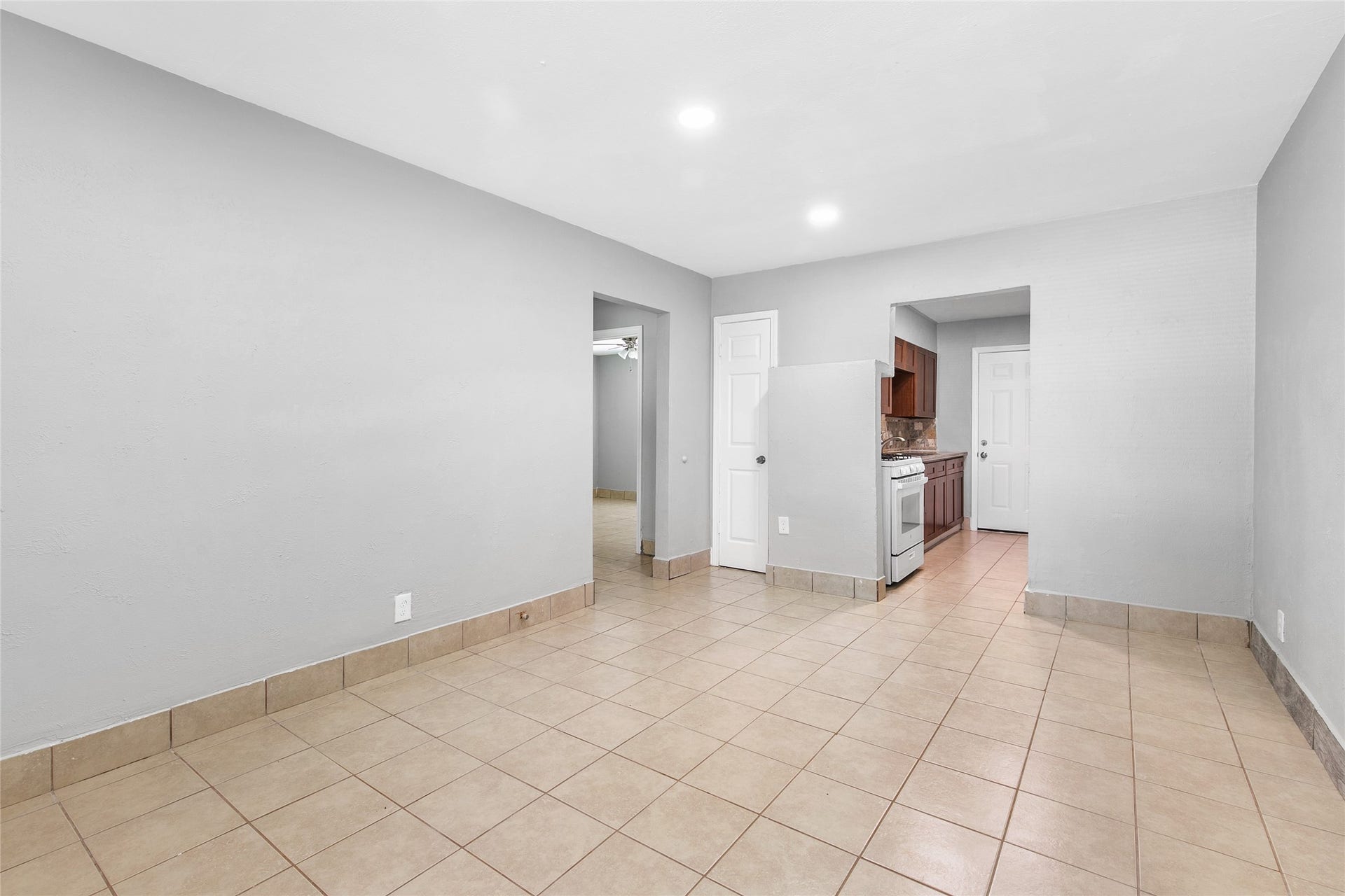 4401 Denmark Street, Houston, TX 77016 4401 Denmark Street, Houston, TX 77016